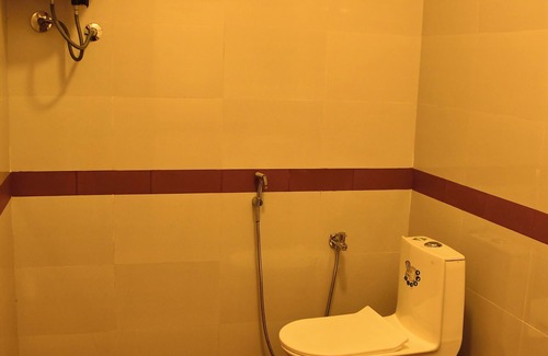 Thiruvidaimarudur Hotel | KPS Resort