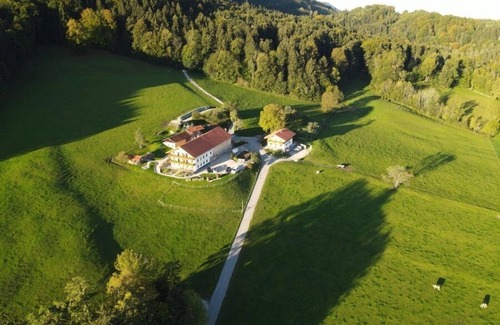 Bernau am Chiemsee Apartment | Kräutergarten für 2-5 Personen