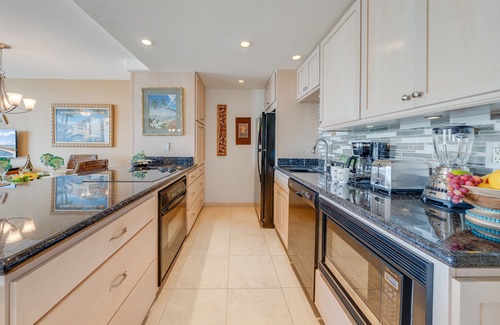Kahana Condo | KR 221 BeachFront Condo with Ocean Views Pool BBQ