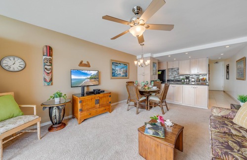 Kahana Condo | KR 221 BeachFront Condo with Ocean Views Pool BBQ