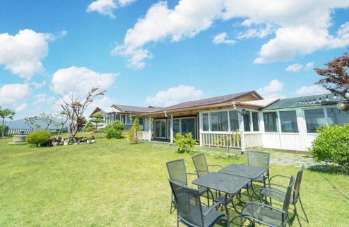 Ganghwa House | 238 m² Motel ∙ 3 bedrooms ∙ 40 guests