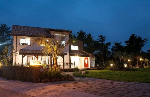 Seongsan House | 86 m² House ∙ 2 bedrooms ∙ 8 guests