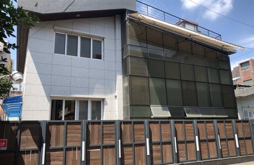 Suyeong-Gu Hostel | Hostel ∙ 8 guests