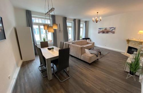 Rostock Apartment | KRABBENNEST Ferienwohnung mit Whirlpool und Infrarotsauna zentral
