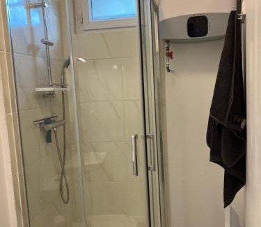 Le Kremlin-Bicetre Apartment | Kremlin's peaceful haven