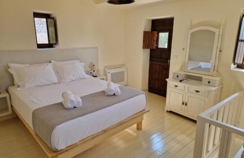 Omales Apartment | Krialianika House 2