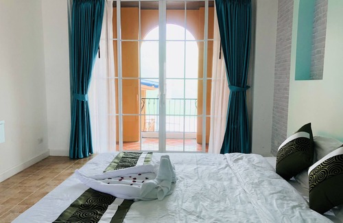 Ban Bueng Hotel | Krinnatra Villa