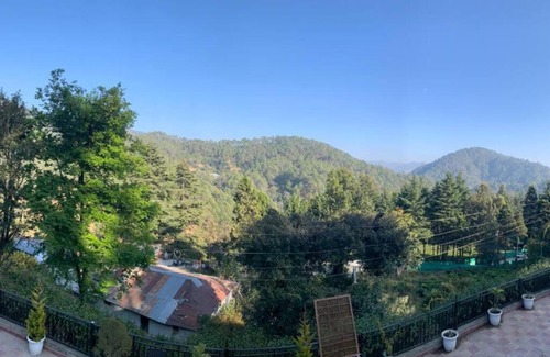Bhowali House | Krishna Cottage