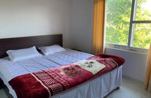 Bhowali House | Krishna Cottage