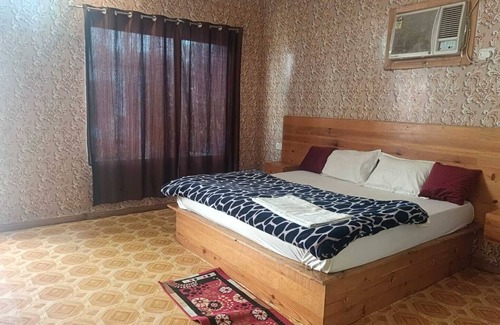 Haridwar Hotel | Krishna Raja Ji Downtown By GRB