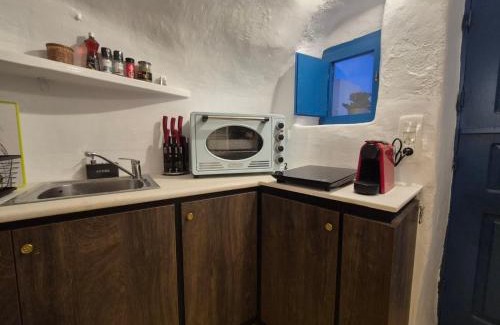 Oia Villa | Kristy Cave House
