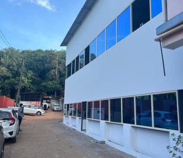 Kottarakara Hotel | KRK ROOMS Kottarakara