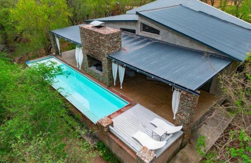 Marloth Park Villa | Kruger River Villas - LionsGate