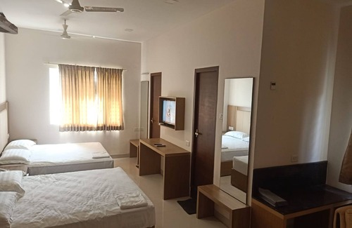 Tiruchengode Hotel | KRV Meridian