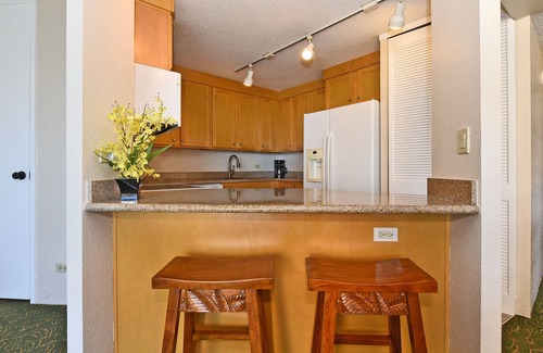 Honokowai Condo | KS 403 Spacious 2BD Kaanapali Condo AC OceanFront Pool Hot Tub