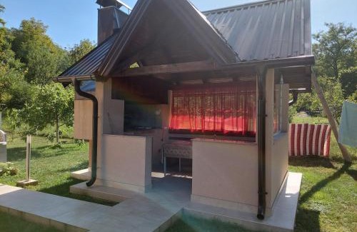Konjic Villa | Kuća-Villa pored rijeke i jezera Čelebići Konjic