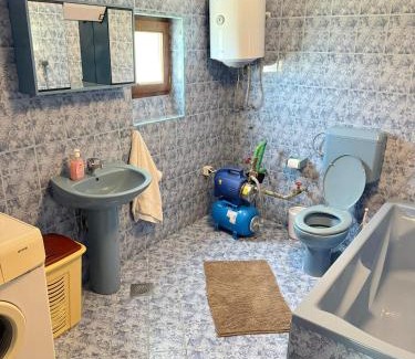 Konjic House | Kuća za odmor Iva