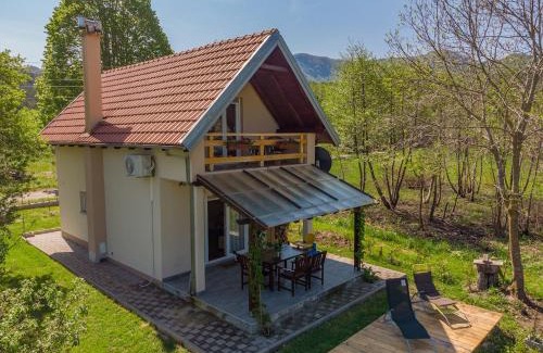 Gracac Apartment | Kuća za odmor JASENAK