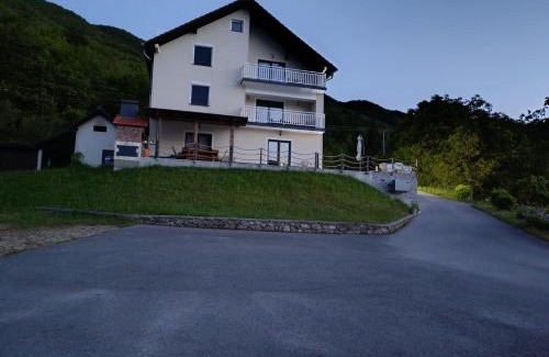 Herzegovina-Neretva Canton House | Kuća za odmor Oaza mira