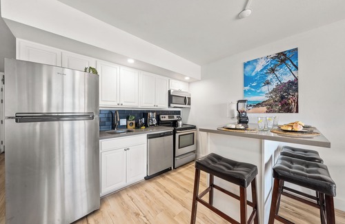 Honokowai Condo | KU 310 $129 Last Minute Summer Deal Updated OceanFront Condo AC Pool Ocean Views
