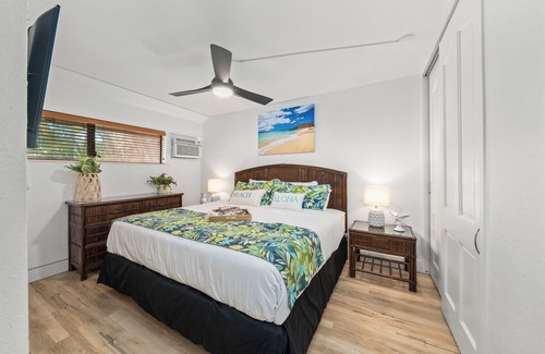Honokowai Condo | KU 310 $129 Last Minute Summer Deal Updated OceanFront Condo AC Pool Ocean Views