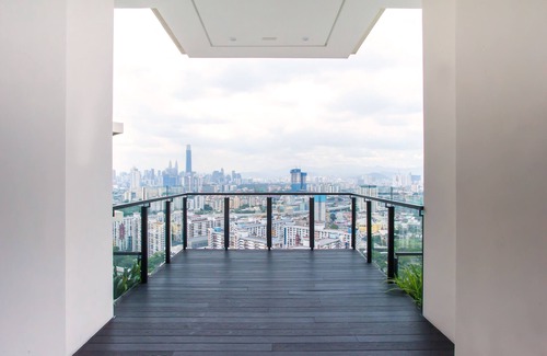 Bandar Tun Razak Apartment | Kuala Lumpur KLCC Stylish & Comfy | 5★ Location, Netflix, Pool + Gym 03