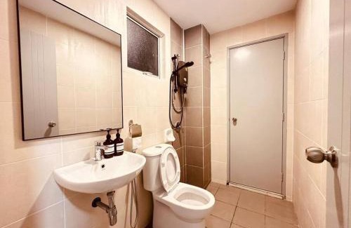 Bukit Rotan House | Kuala Selangor 16pax, Karaoke ,End lot 3 Storey