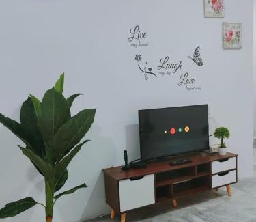 Kuantan House | Kuantan Town Staycation 2R2B Nrby HTAA, Menara 188#Netflix