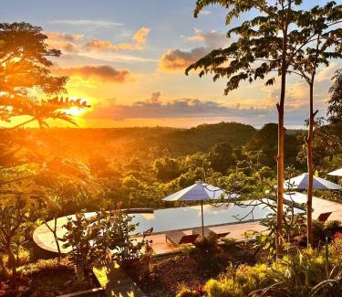 Penida Island Cabin | Kubuhill Sunset Bungalow
