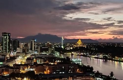 Kuching Apartment | Kuching City Center Riverine Apartment with Balcony and City View