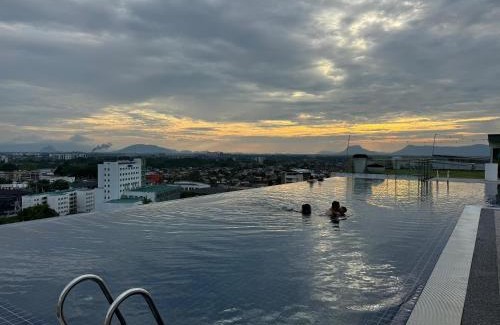 Batu Lintang Apartment | Kuching Cozy Comfort 08 - Kozi Square Studio with Wide Windows
