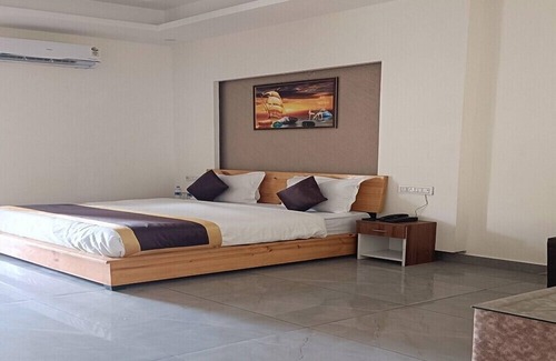 Kotabagh Hotel | Kudrat Resort and Suites Jim Corbett