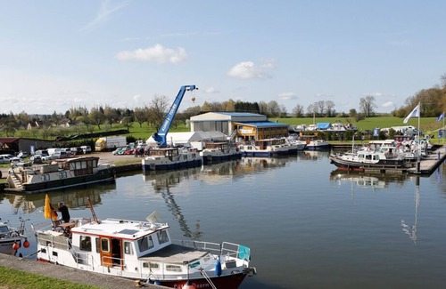 Niderviller Condo | KUHNLE-TOURS Niderviller Ferienwohnung