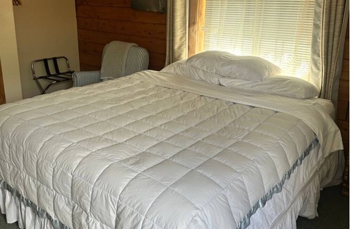 Homer Cabin | Kukak Bay Courtyard Room, Homer Floatplane Lodge