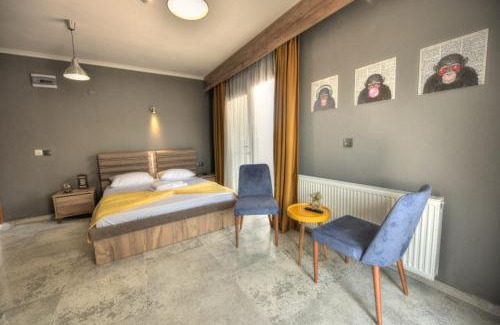 Sefa Camlık Hotel | Kulüp Laka 1969
