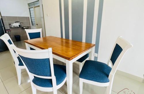 Daerah Kulai Apartment | KULAI IOI MALL D'Putra Suites Near JPO Senai Airport