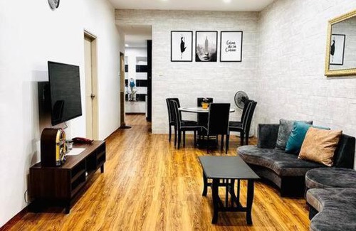 Daerah Kulai House | Kulai landed corner lot+kids pool+ mini waterpark