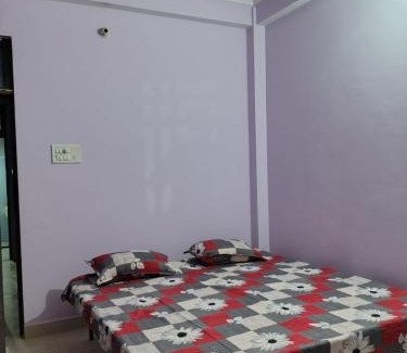 Jhusi House | kumbh stayzzz