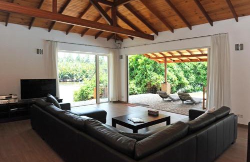 Nainamadama Bed & Breakfast | Kumudu Villa