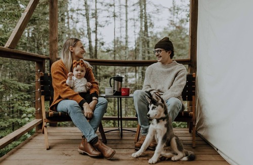 Beaver Bay RV Rental | Kung tält - Hillside Site - Glamping Tent for Two!