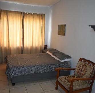 Calvinia House | Kunskamer Unit 3