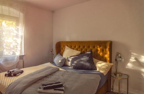 Meissen Apartment | Kunstvoll - individuelle 4-Zimmer Ferienwohnung mit Balkon in Meißen