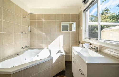 Coles Bay House | Kunzea at Freycinet