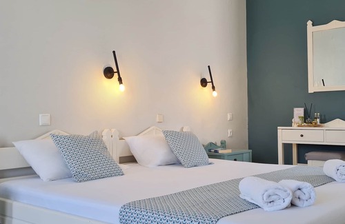 Kato Stalos Hotel | Kurmulis Studios, Studio with Pool View!