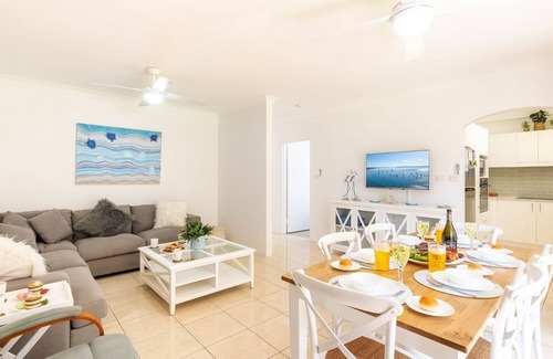 Nelson Bay Apartment | Kurranulla 3, 15-17 Weatherly Close