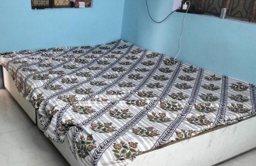 Naini House | Kushwaha stayroom