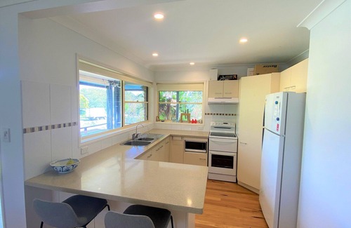 Valla Beach House | Kute Beach Shack - Beach hide away