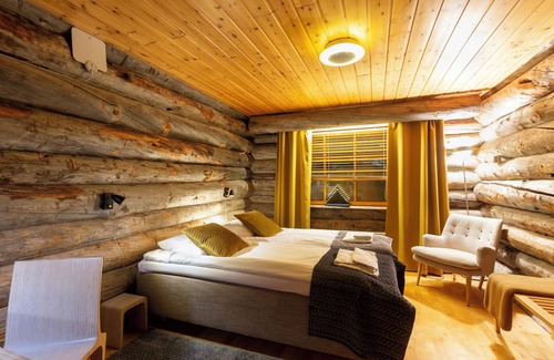 Saariselka Hotel | Kuukkeli Log Houses Teerenpesä