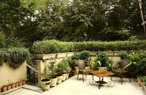 Malviya Nagar Apartment | Kuvera Homestay/Fully Serviced Apartment in the heart of South Delhi!