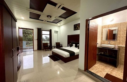 Bail Parao Hotel | Kuyal Corbett Resort